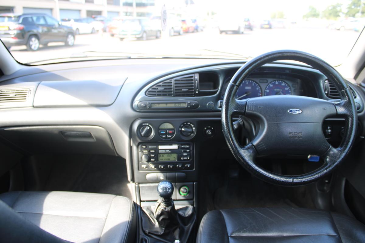 2000 Ford MONDEO ST200