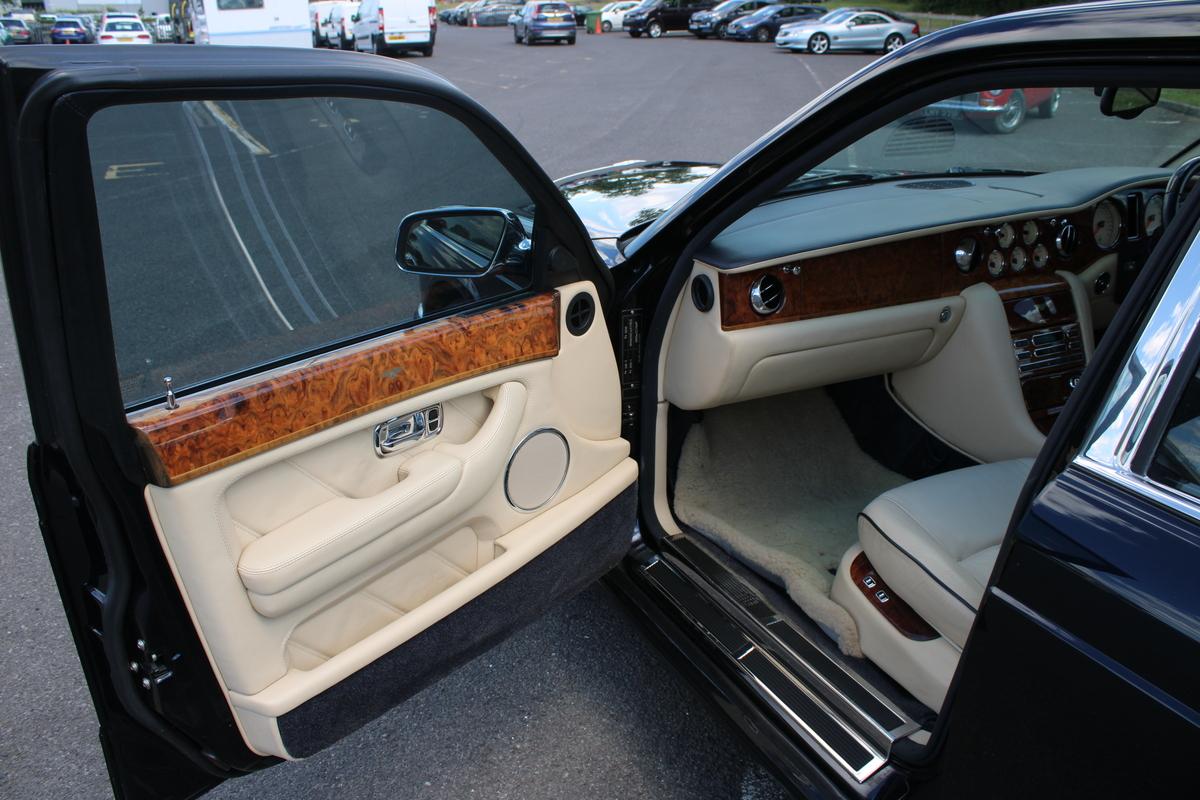 2004 Bentley ARNAGE R AUTO