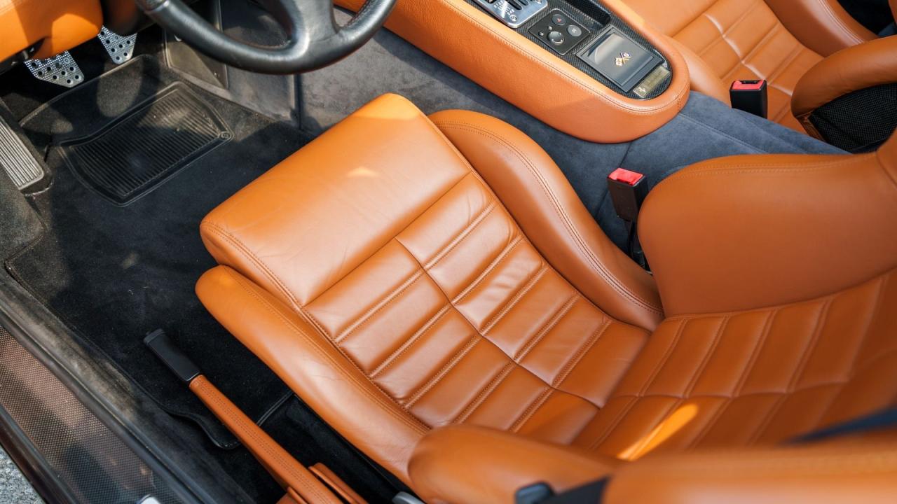 2001 Ferrari 550 Barchetta Pininfarina