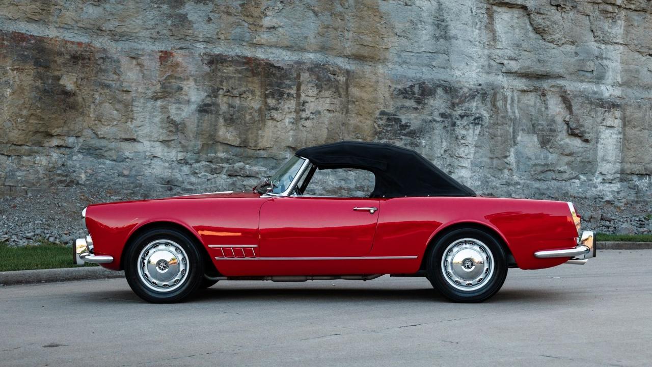 1960 Alfa Romeo 2000 Spider