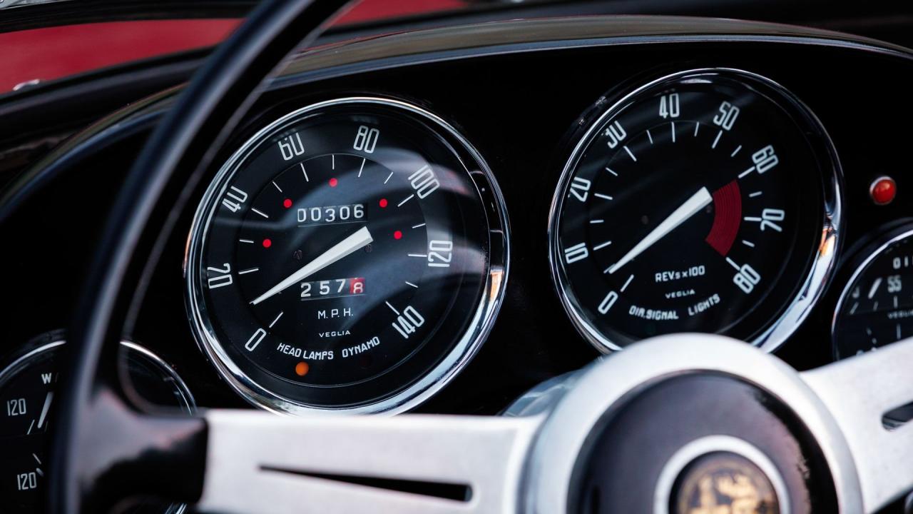 1960 Alfa Romeo 2000 Spider