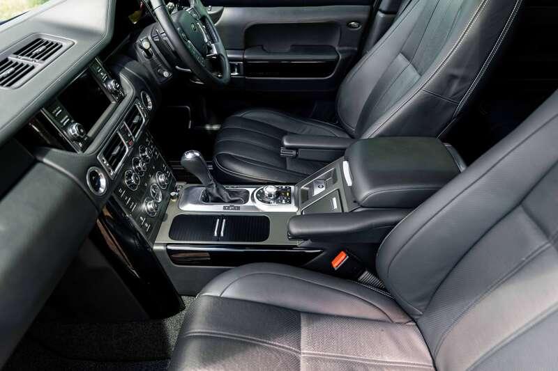 2012 Land Rover RANGE ROVER L322 AUTOBIOGRAPHY 5.0-LITRE SUPERCHAR