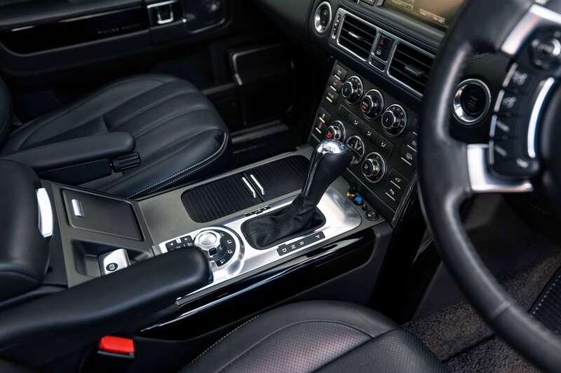 2012 Land Rover RANGE ROVER L322 AUTOBIOGRAPHY 5.0-LITRE SUPERCHAR