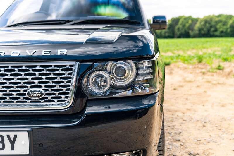 2012 Land Rover RANGE ROVER L322 AUTOBIOGRAPHY 5.0-LITRE SUPERCHAR