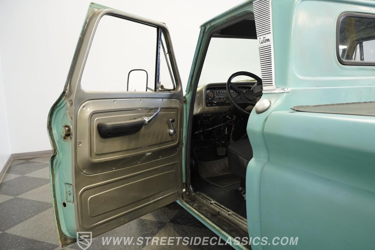 1965 Chevrolet C10 Restomod