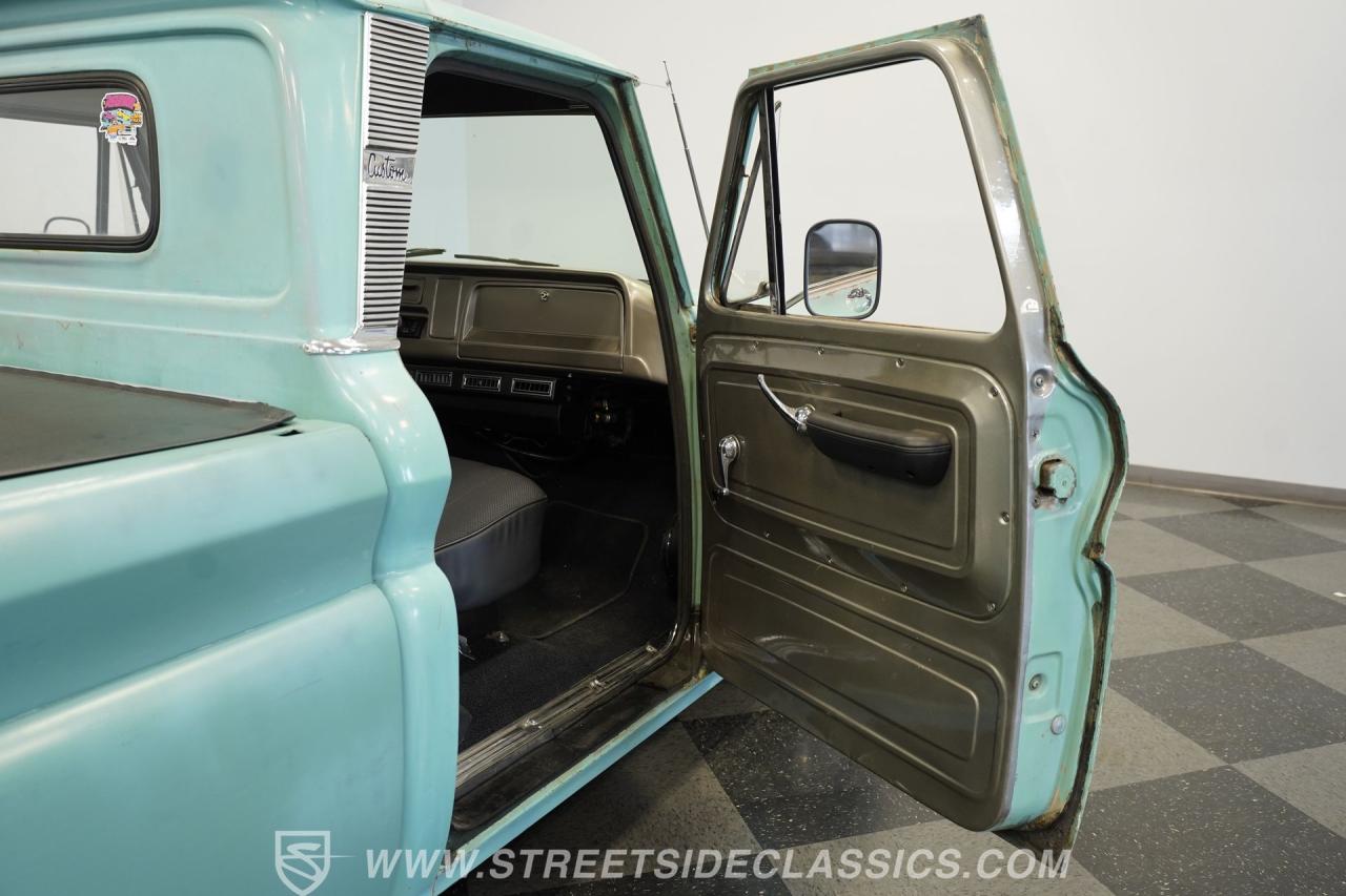 1965 Chevrolet C10 Restomod