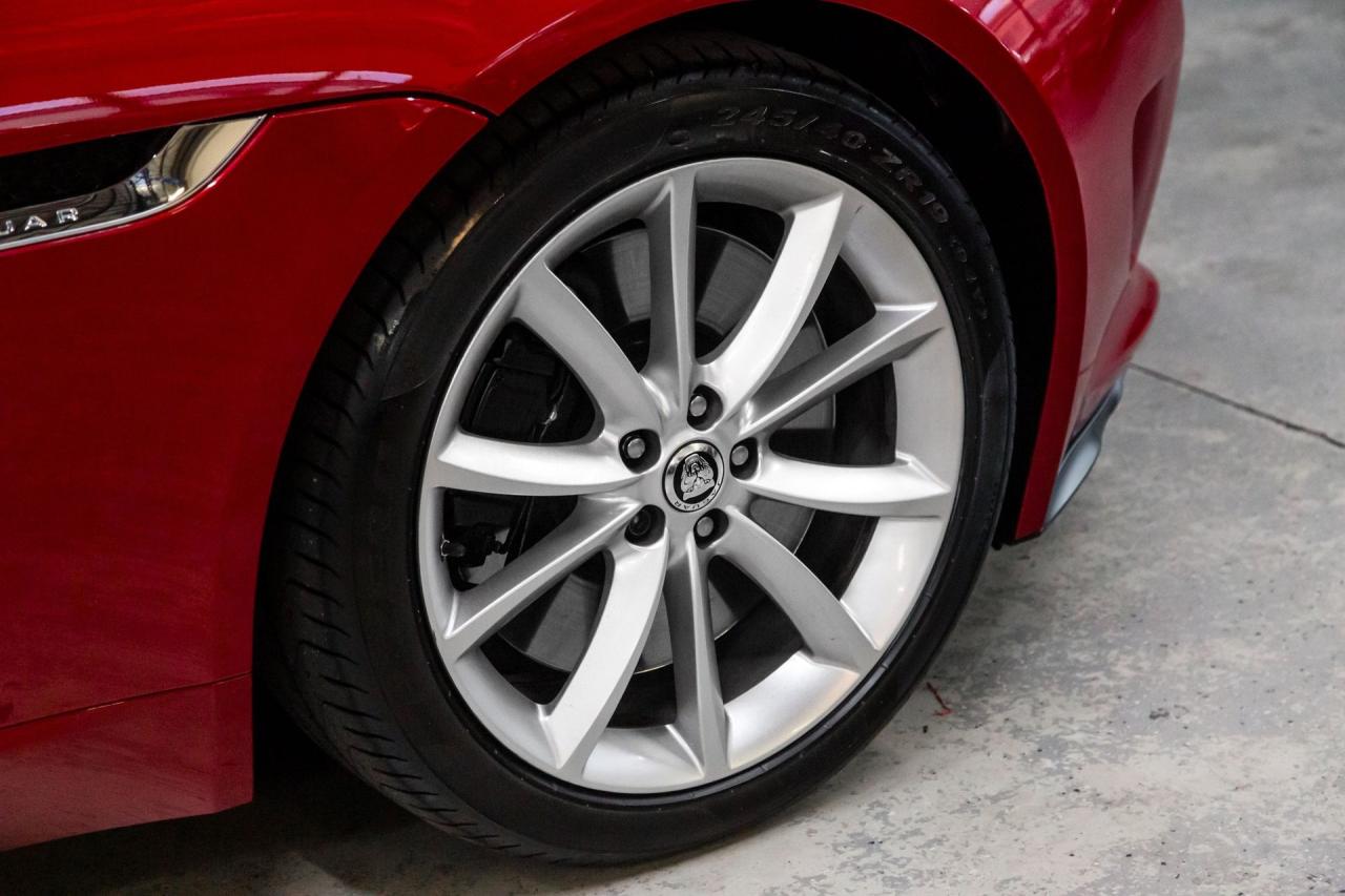2014 Jaguar FTYPE S 14981 miles