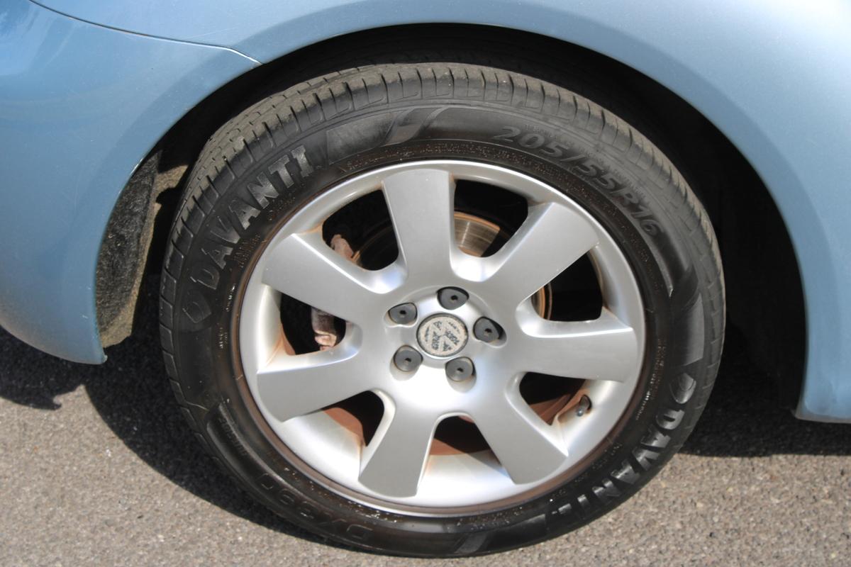 2005 Volkswagen Beetle