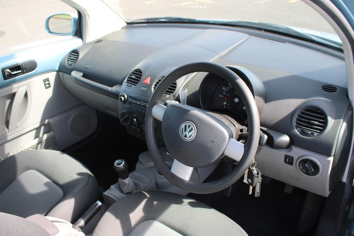 2005 Volkswagen Beetle