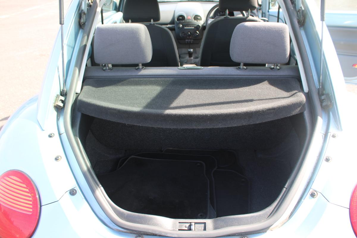2005 Volkswagen Beetle