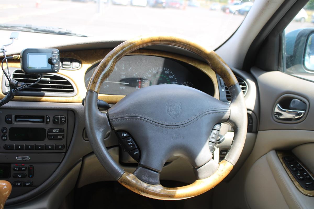 1999 Jaguar S-Type V6 SE Auto