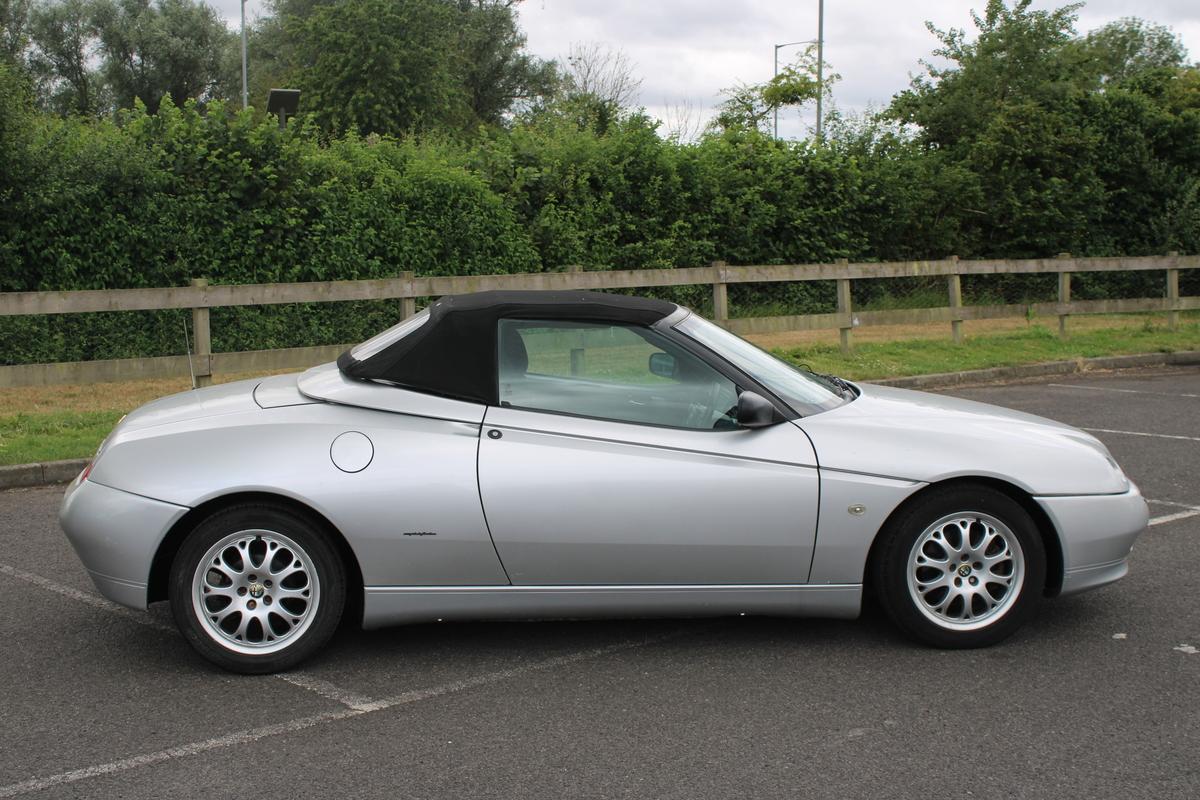 1999 Alfa Romeo SPIDER T-SPARK 16V