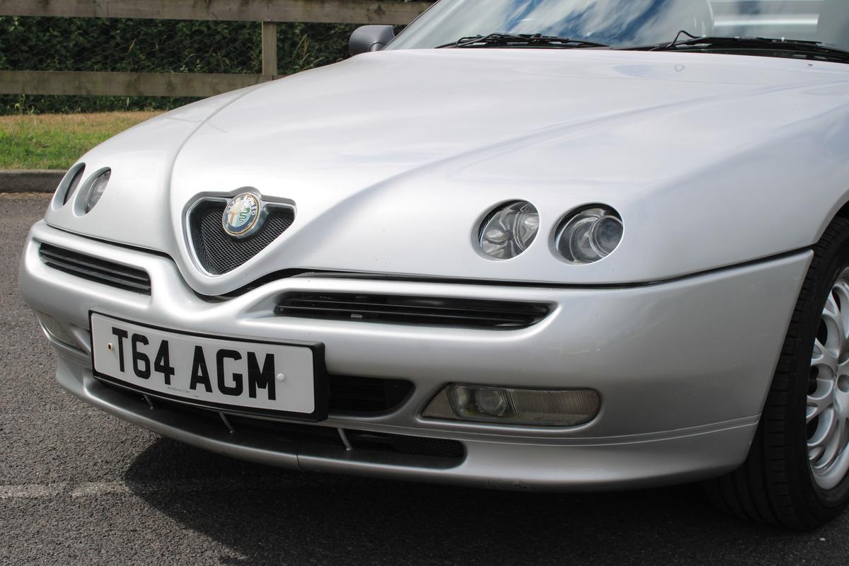 1999 Alfa Romeo SPIDER T-SPARK 16V