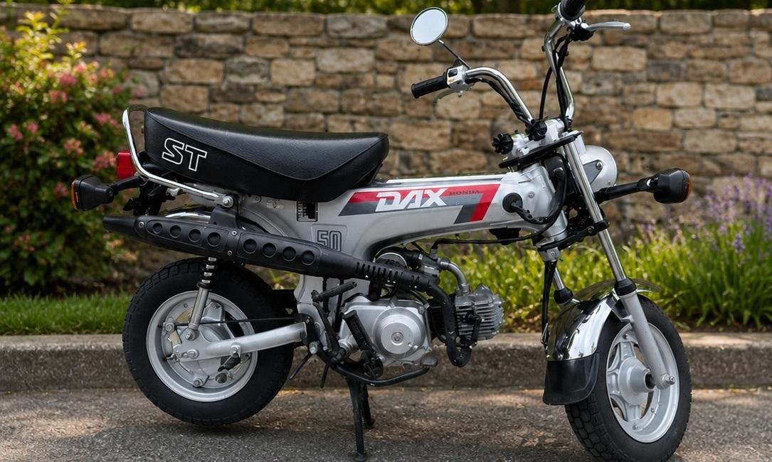 2000 Honda DAX ST50