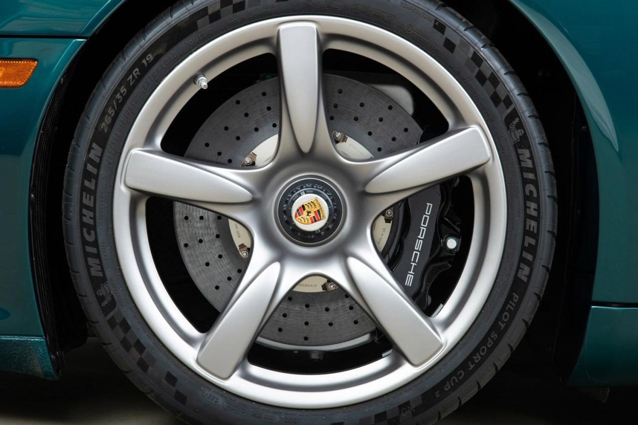 2005 Porsche Carrera GT SC