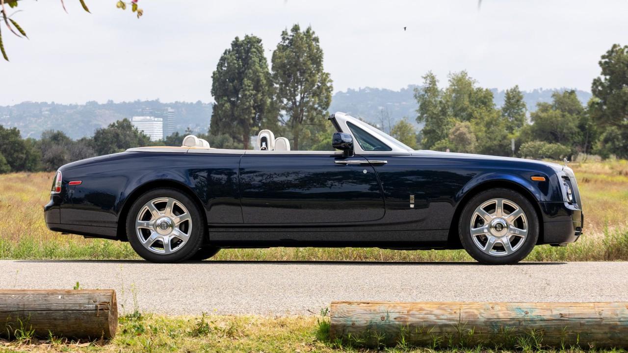 2010 Rolls - Royce Phantom Drophead Coupé