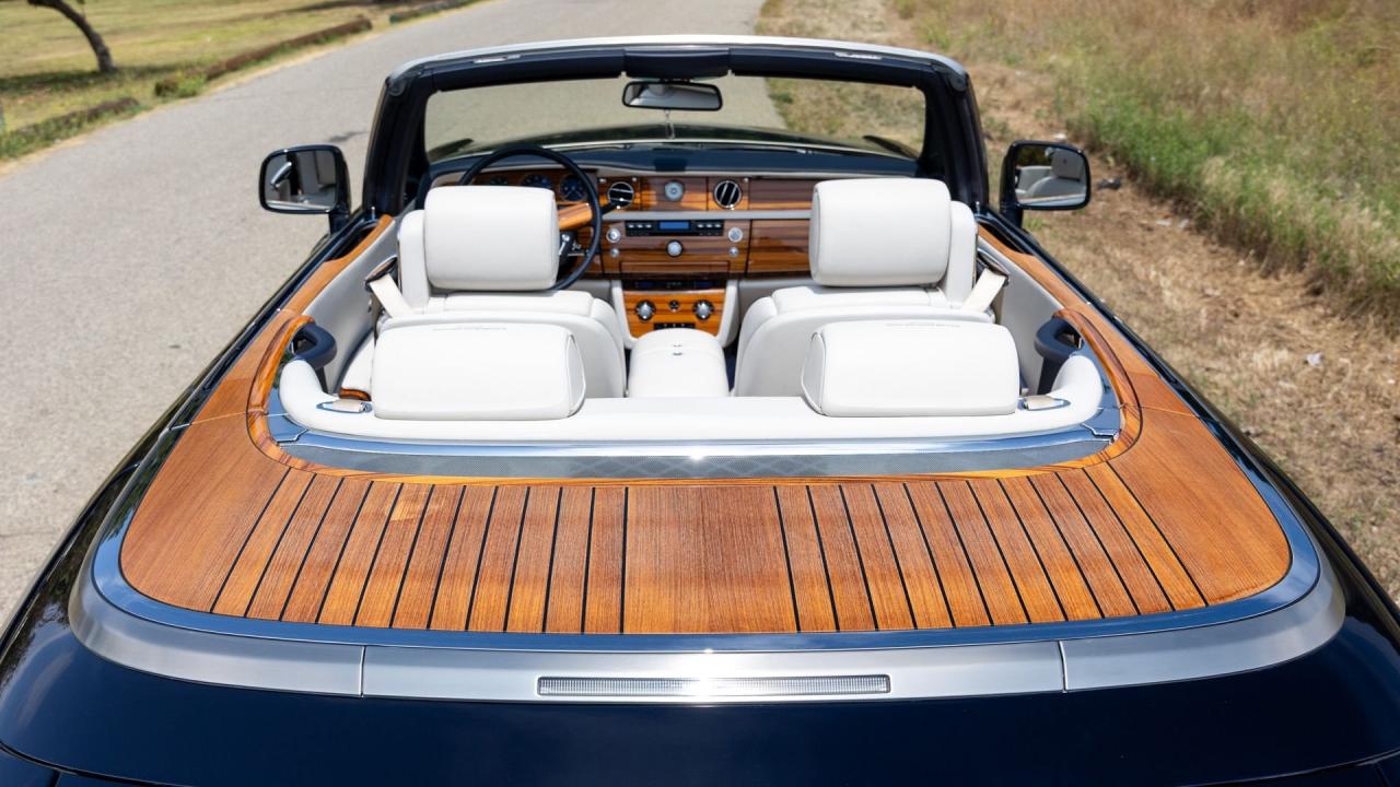2010 Rolls - Royce Phantom Drophead Coupé
