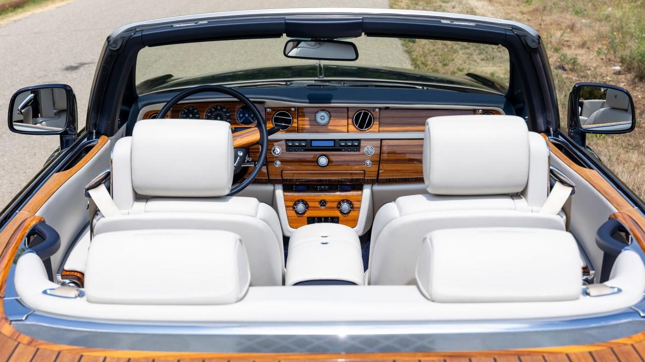 2010 Rolls - Royce Phantom Drophead Coupé