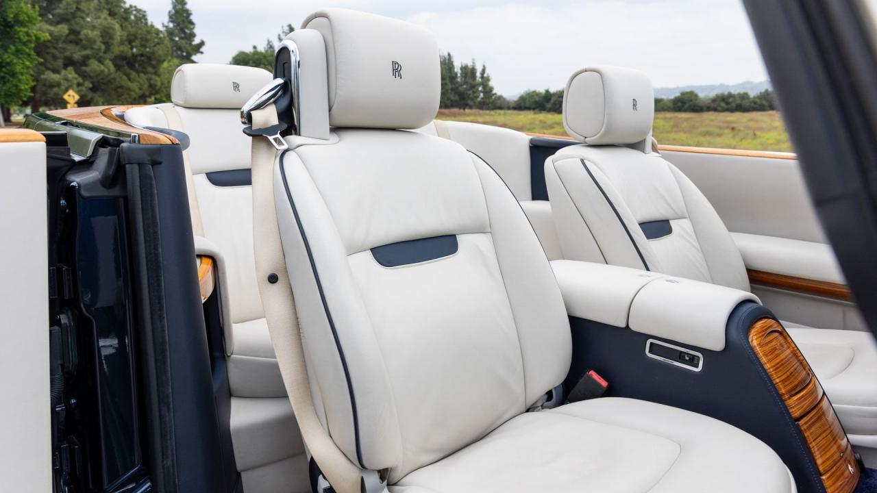2010 Rolls - Royce Phantom Drophead Coupé