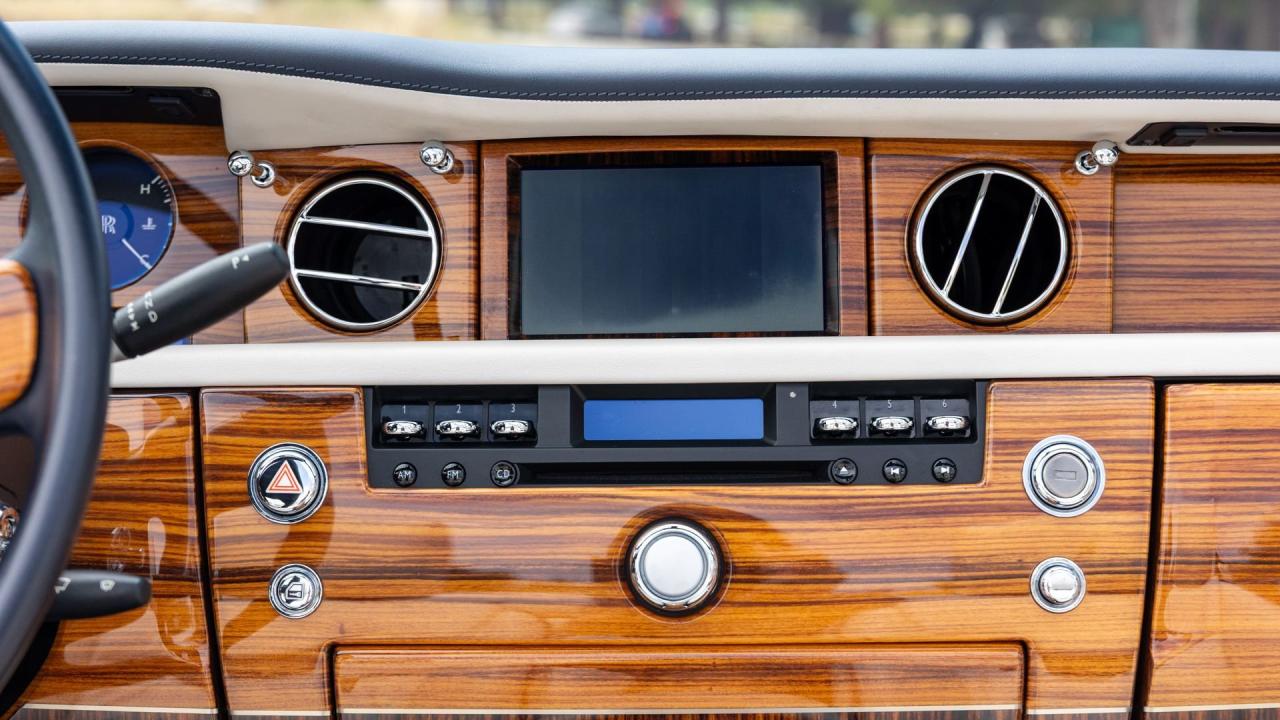 2010 Rolls - Royce Phantom Drophead Coupé