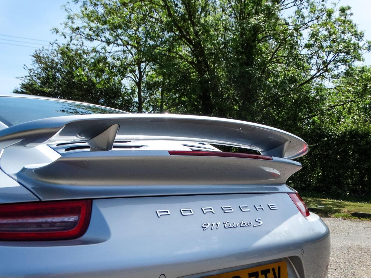 2013 Porsche 3.8T 991 Turbo S PDK 4WD Euro 5 2dr