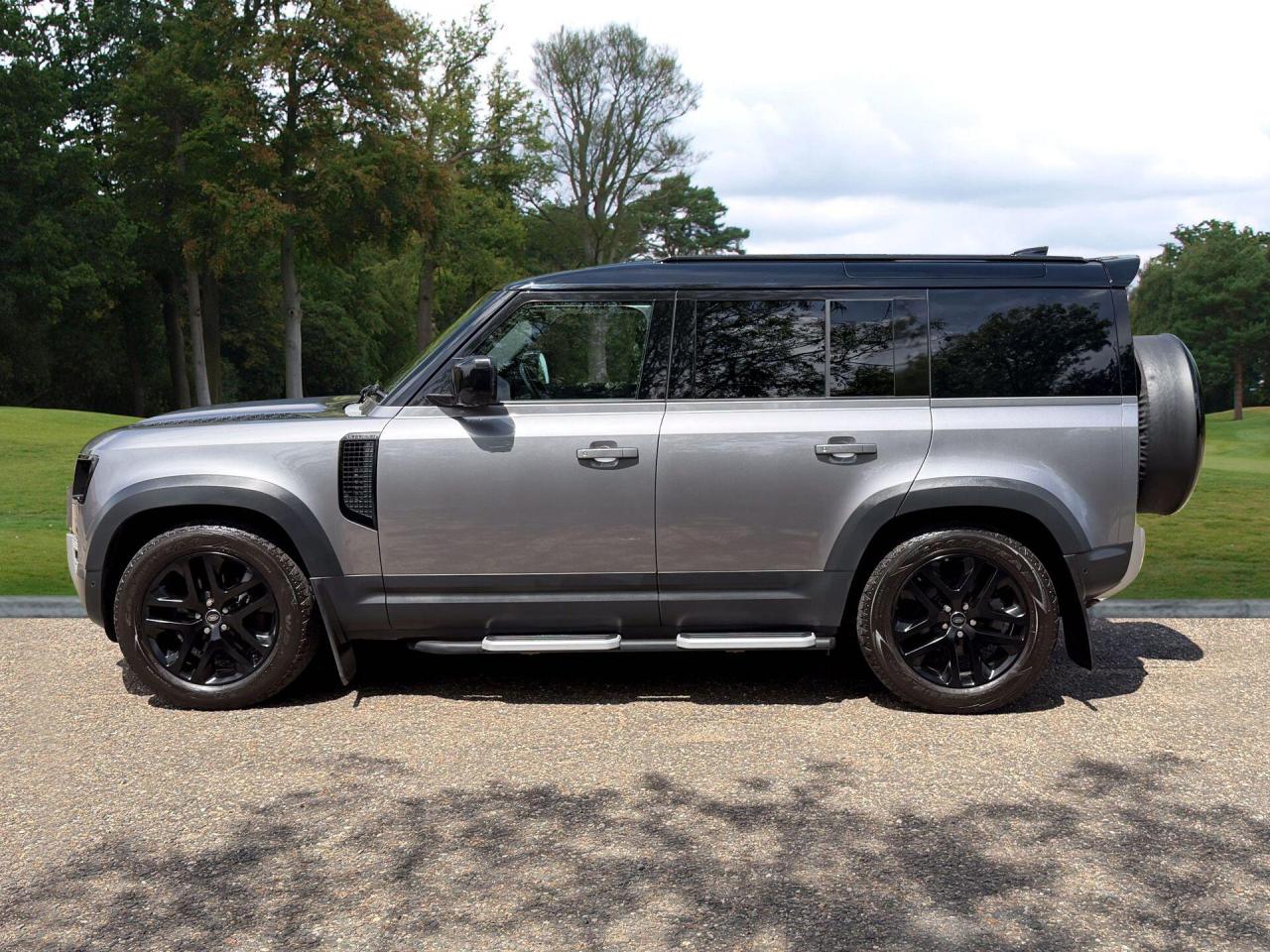 2023 Land Rover 3.0 D250 MHEV SE Hard Top SUV Auto 4WD MWB Euro 6 (s/s) 5dr