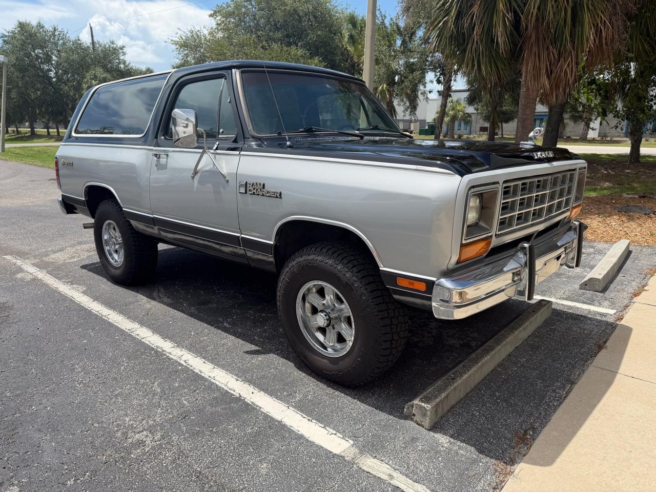 1983 Dodge Ramcharger Prospector 4x4