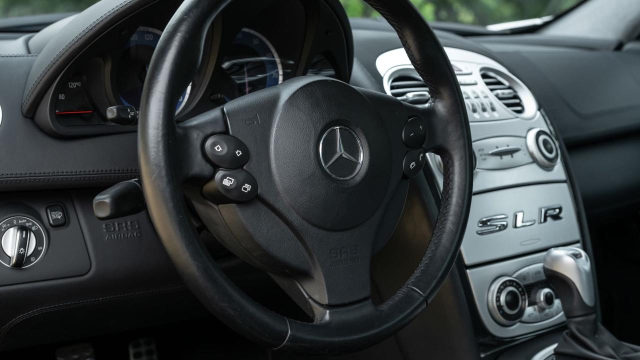 2006 Mercedes - Benz SLR McLaren Coupe