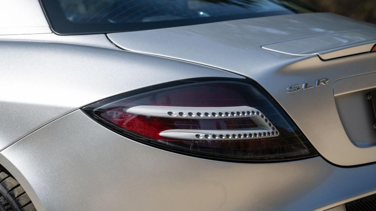 2006 Mercedes - Benz SLR McLaren Coupe