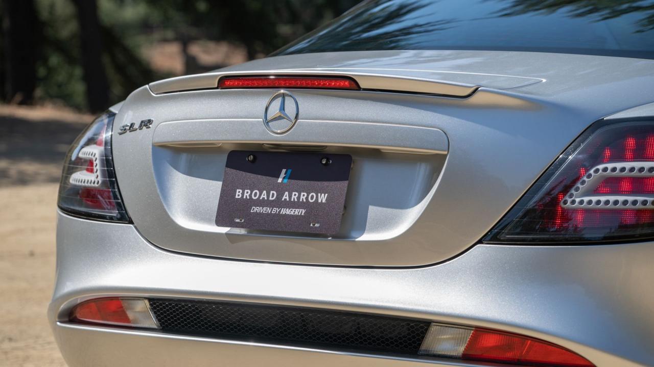 2006 Mercedes - Benz SLR McLaren Coupe