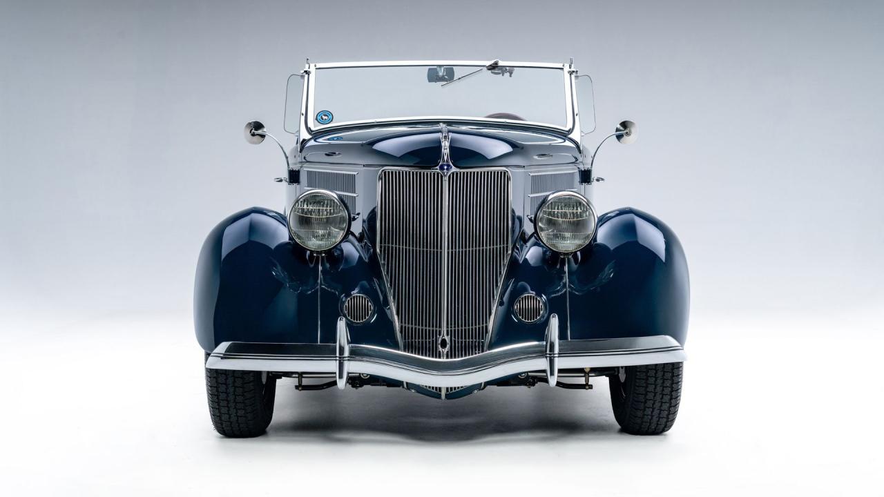 1936 Ford V8 De Luxe Roadster