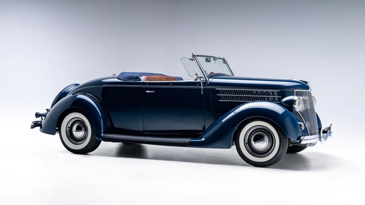 1936 Ford V8 De Luxe Roadster