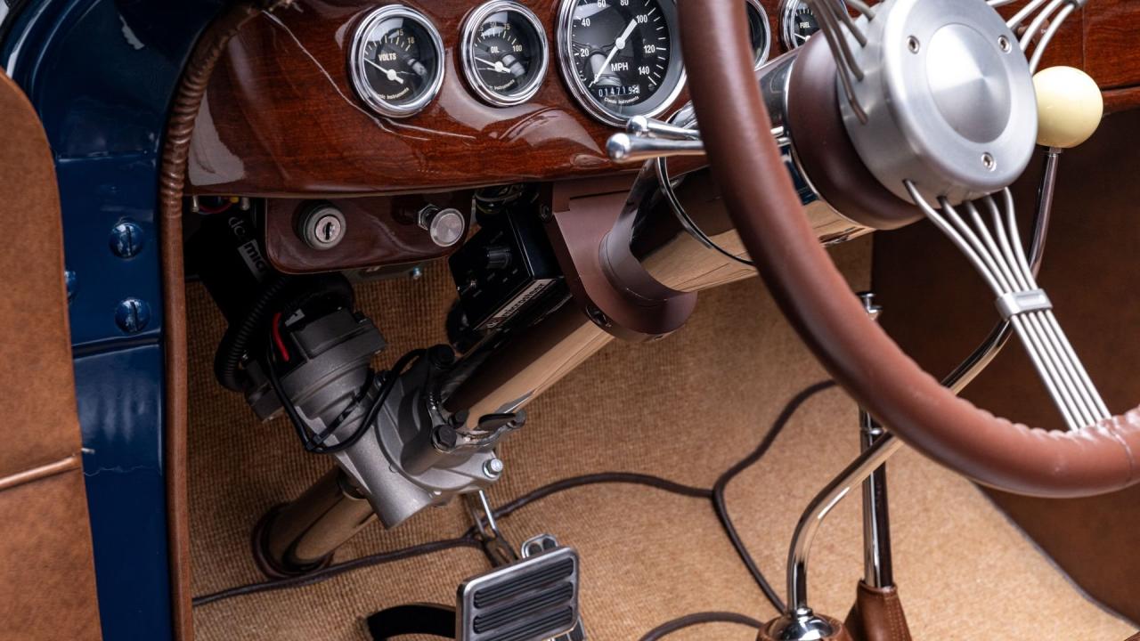 1936 Ford V8 De Luxe Roadster