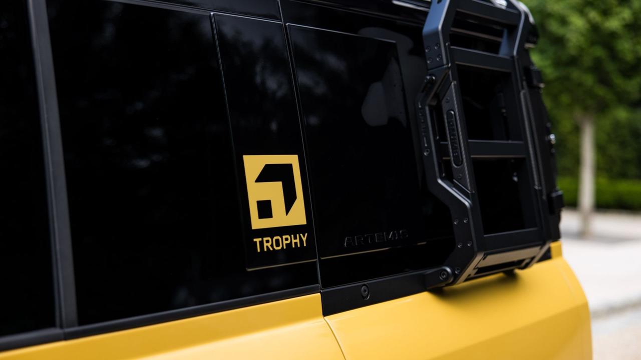 2026 Land Rover Defender 110 Trophy Edition "Artemis K2"