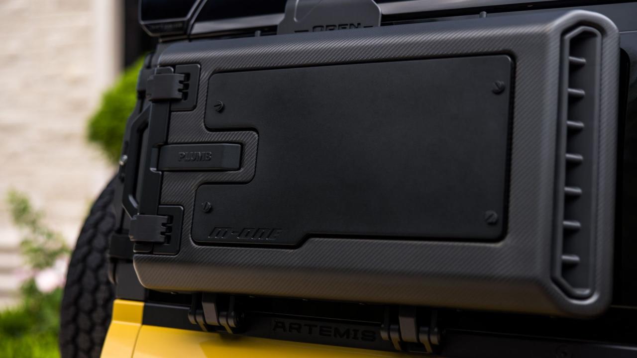 2026 Land Rover Defender 110 Trophy Edition "Artemis K2"