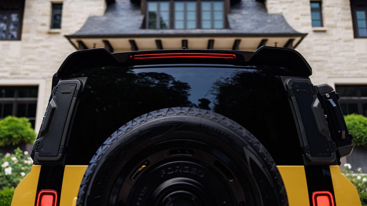 2026 Land Rover Defender 110 Trophy Edition "Artemis K2"