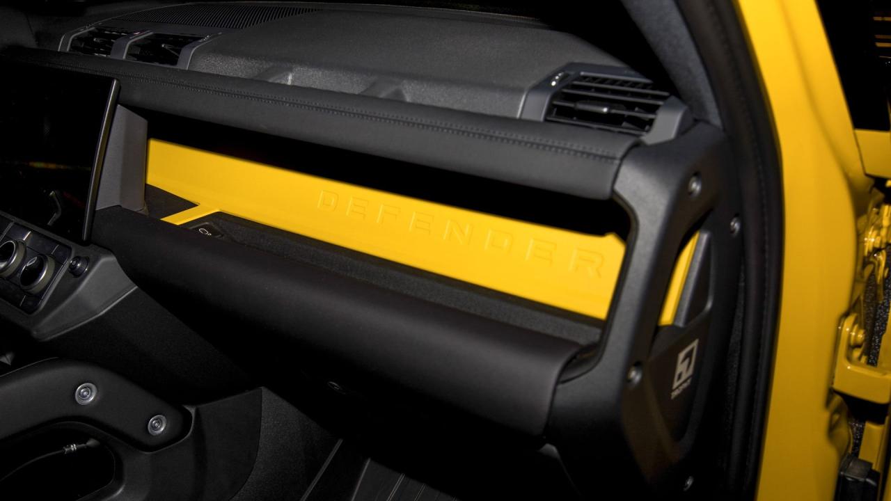 2026 Land Rover Defender 110 Trophy Edition "Artemis K2"