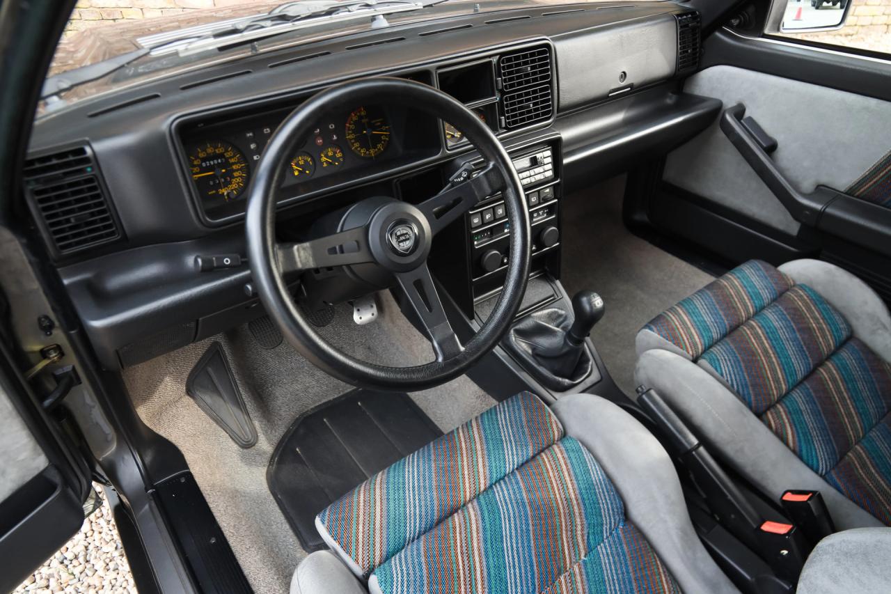 1990 Lancia Delta HF Integrale 16v &ldquo;A gem of authenticity - 29.000 kms&rdquo;
