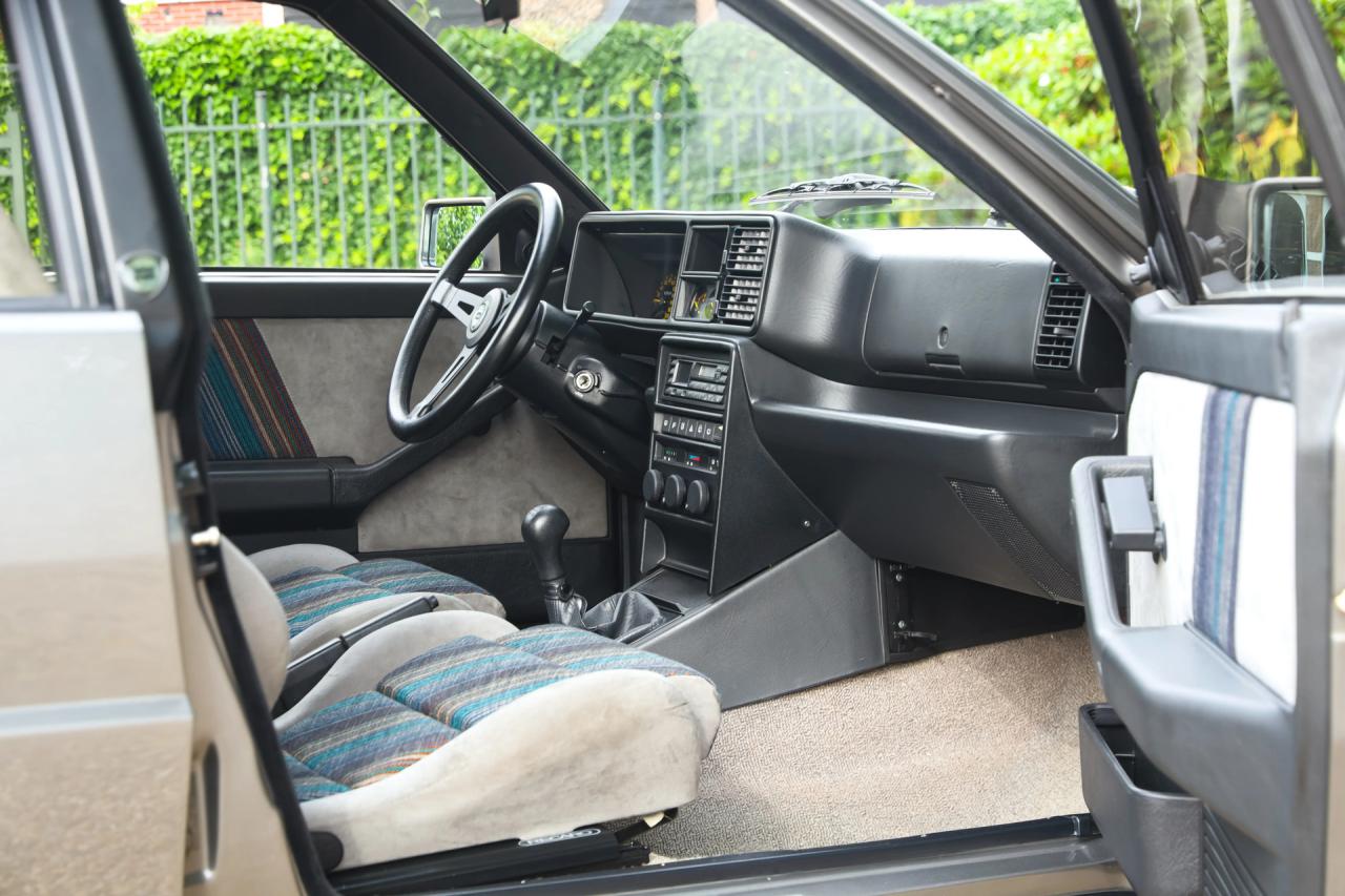 1990 Lancia Delta HF Integrale 16v &ldquo;A gem of authenticity - 29.000 kms&rdquo;