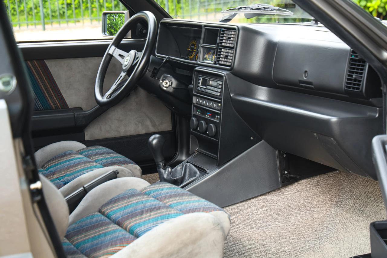 1990 Lancia Delta HF Integrale 16v &ldquo;A gem of authenticity - 29.000 kms&rdquo;
