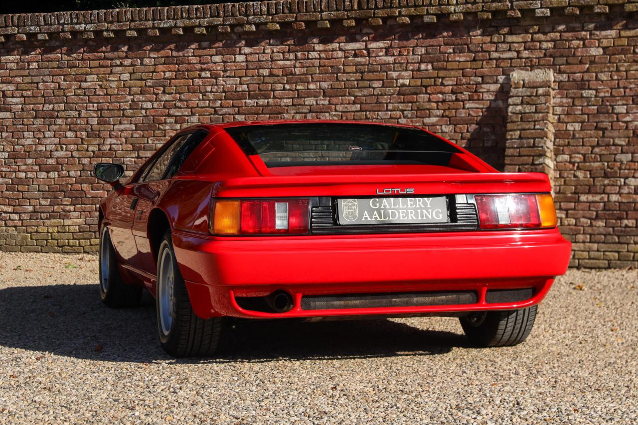 1992 Lotus Esprit S Turbo &ldquo;with the Targa sunroof&rdquo; RHD