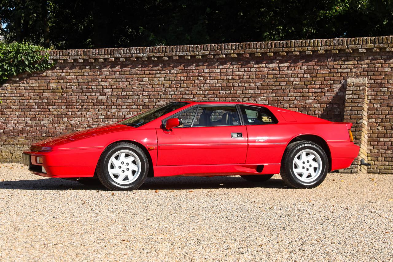 1992 Lotus Esprit S Turbo &ldquo;with the Targa sunroof&rdquo; RHD
