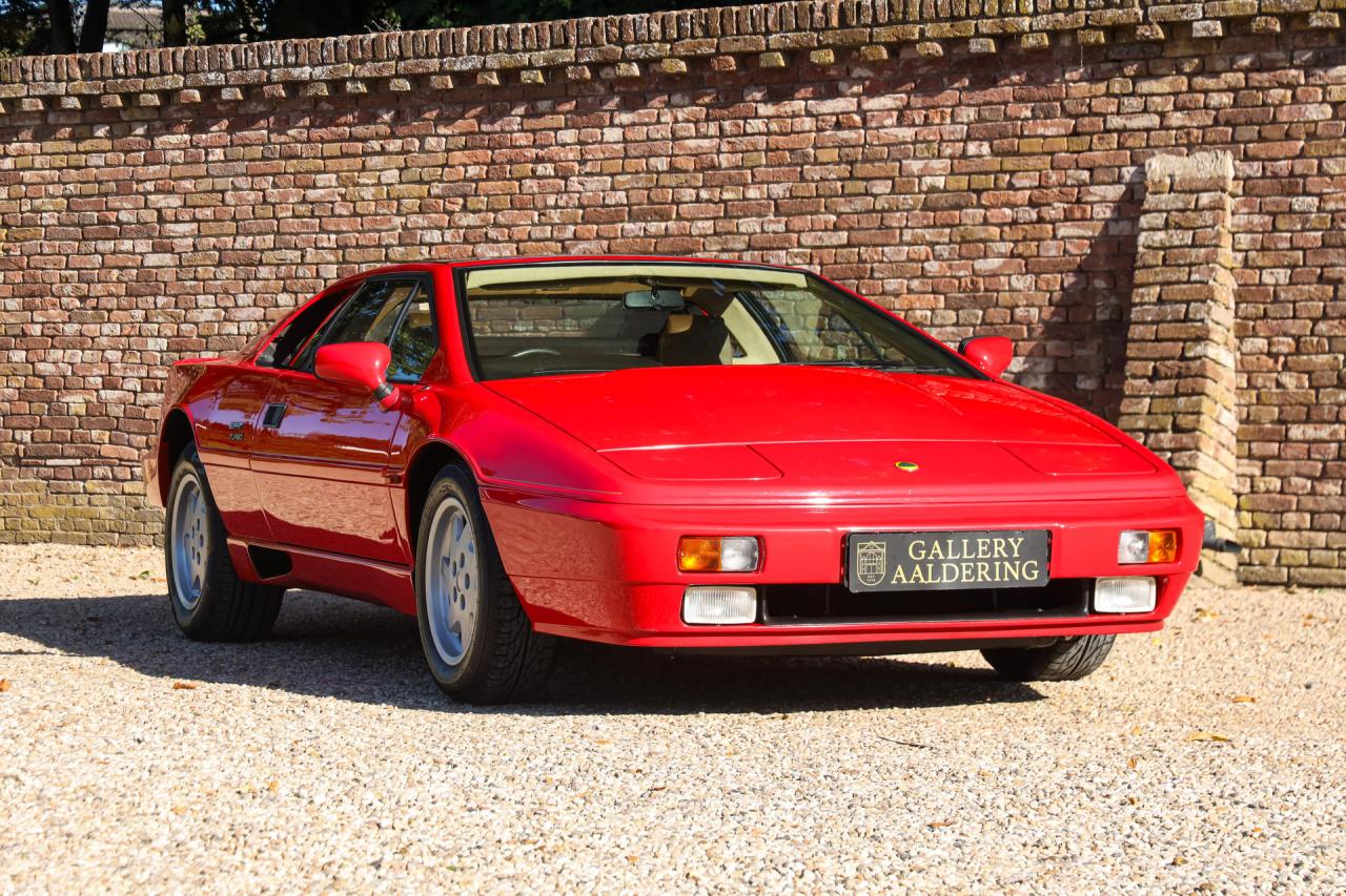1992 Lotus Esprit S Turbo &ldquo;with the Targa sunroof&rdquo; RHD