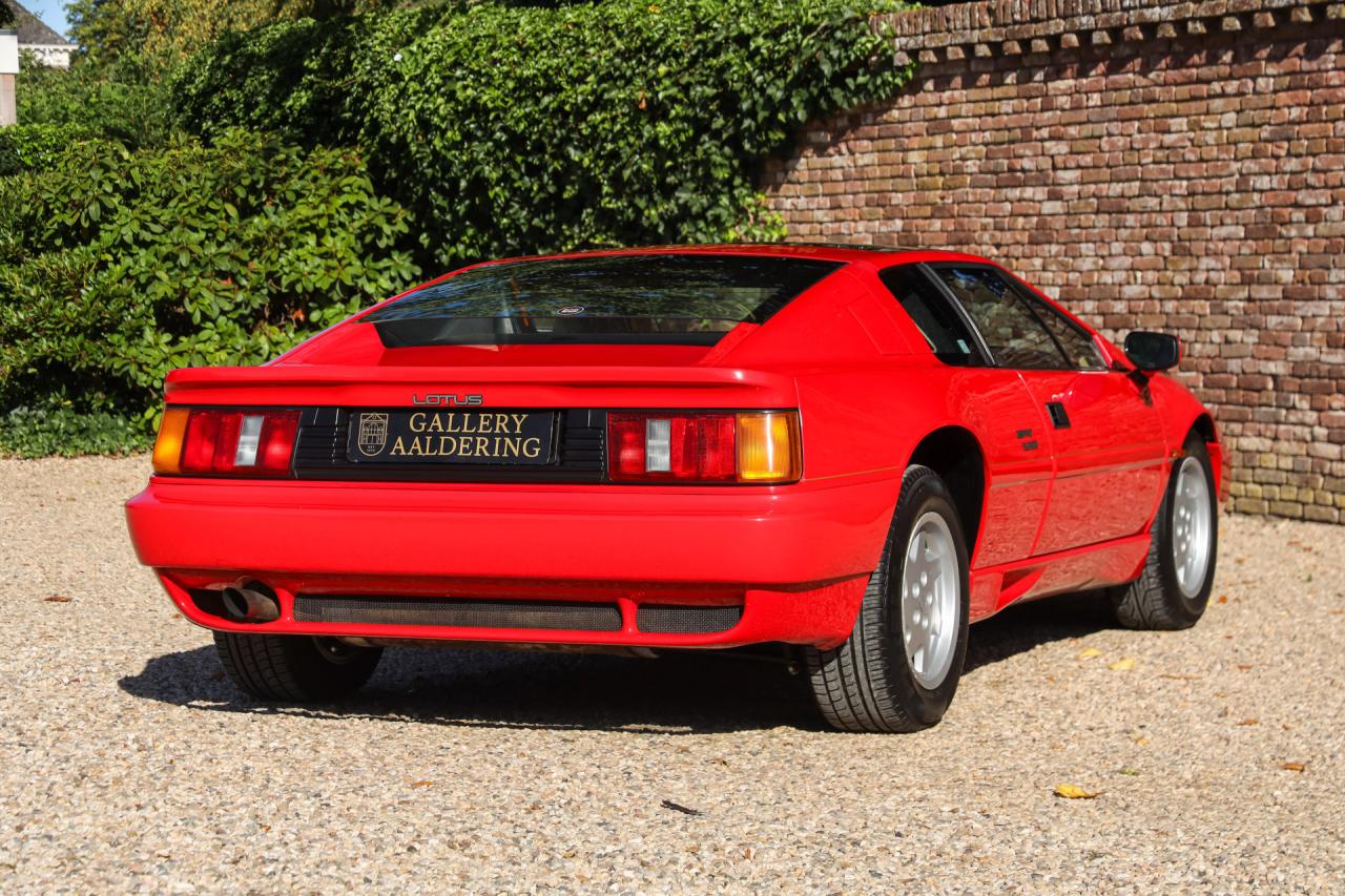 1992 Lotus Esprit S Turbo &ldquo;with the Targa sunroof&rdquo; RHD