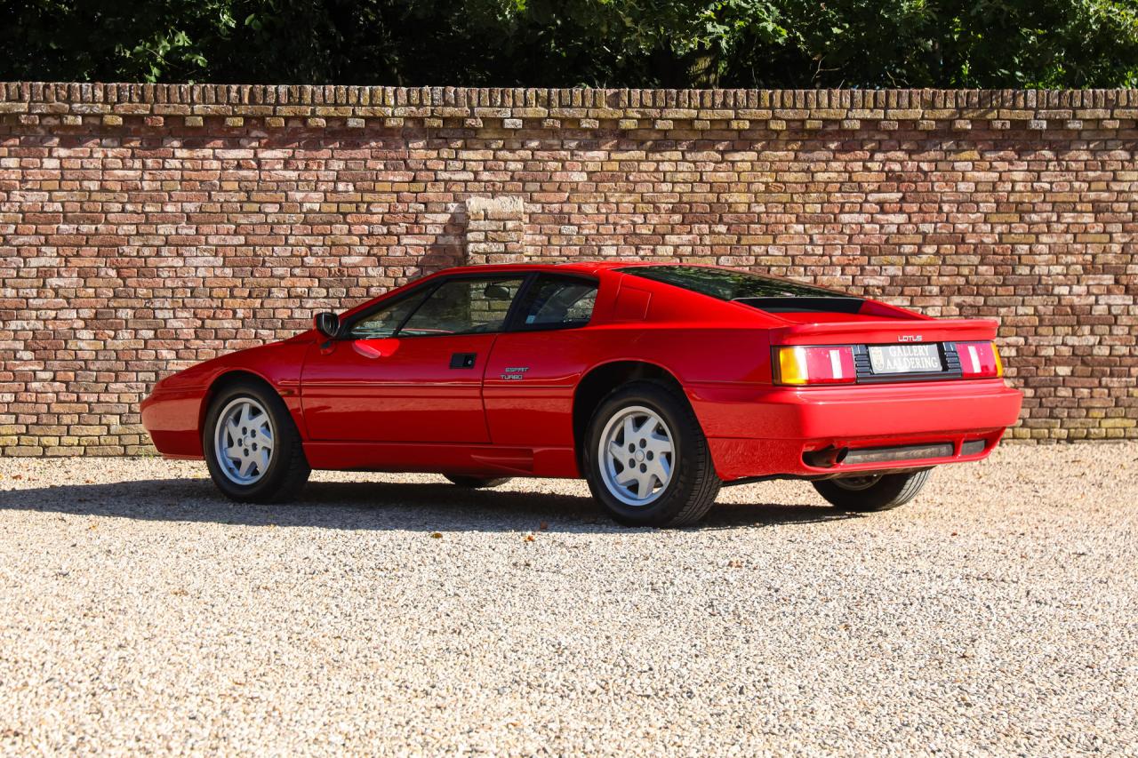 1992 Lotus Esprit S Turbo &ldquo;with the Targa sunroof&rdquo; RHD