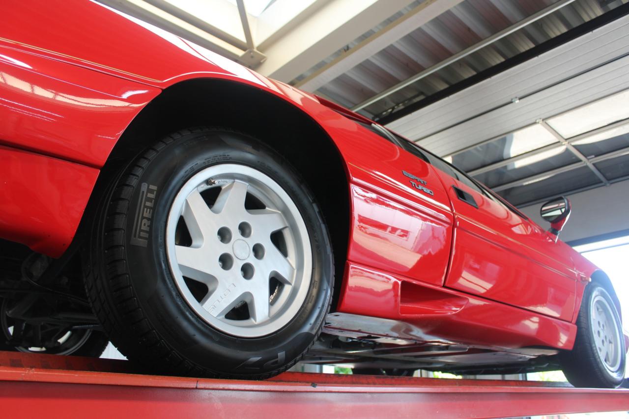 1992 Lotus Esprit S Turbo &ldquo;with the Targa sunroof&rdquo; RHD