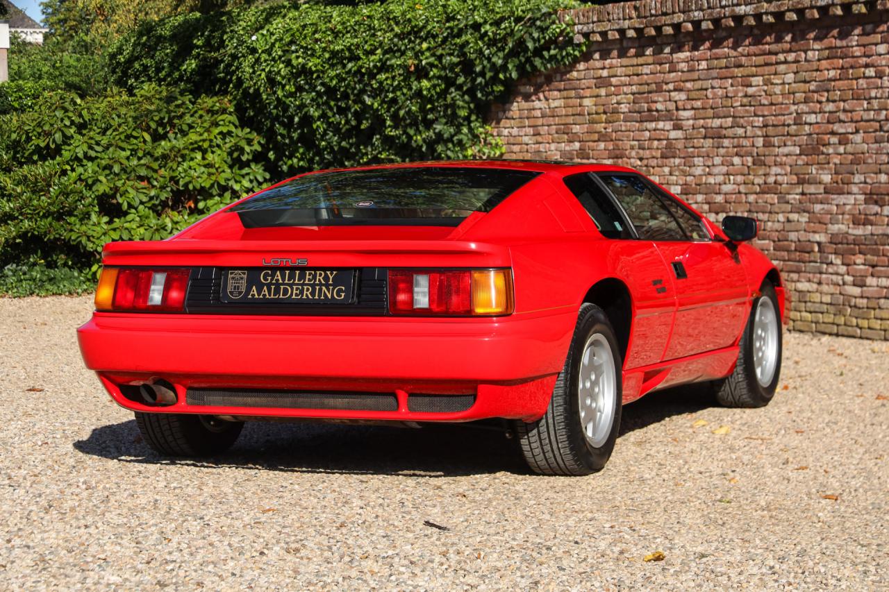1992 Lotus Esprit S Turbo &ldquo;with the Targa sunroof&rdquo; RHD
