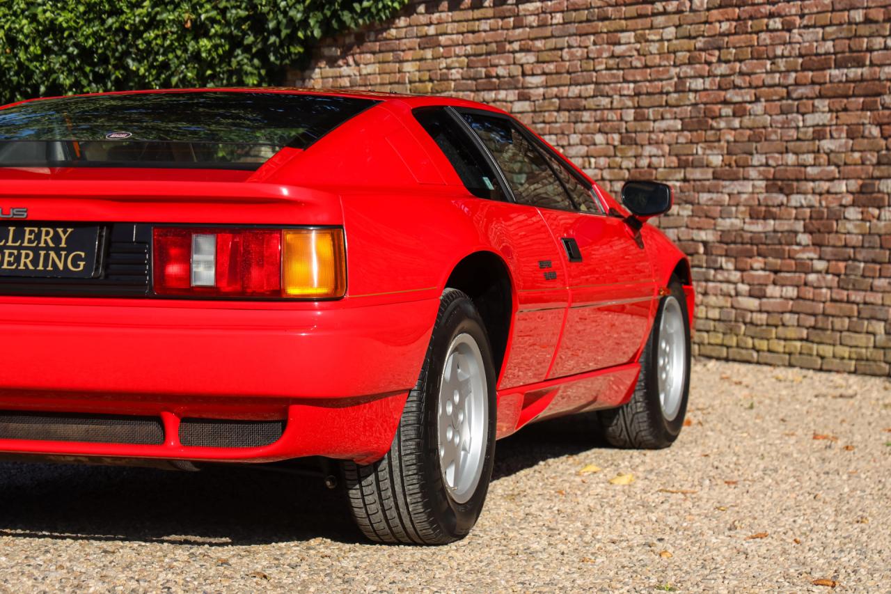 1992 Lotus Esprit S Turbo &ldquo;with the Targa sunroof&rdquo; RHD