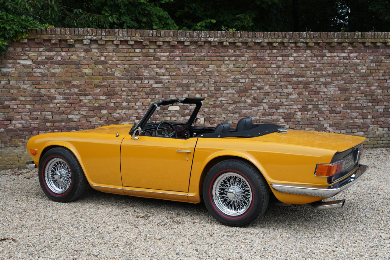 1971 Triumph TR6 Overdrive &ldquo;Saffron Yellow&rdquo; Triple Weber version