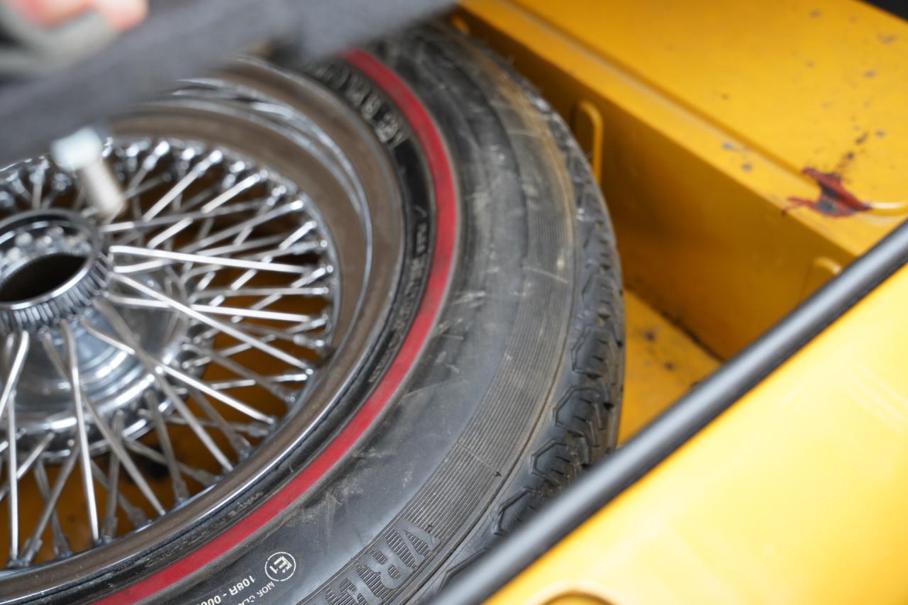 1971 Triumph TR6 Overdrive &ldquo;Saffron Yellow&rdquo; Triple Weber version